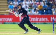 CARDIFF, WALES - JUNE 14:  England batsman Joe Root hits out during the ICC Champions Trophy semi final between England and Pakistan at SWALEC Stadium on June 14, 2017 in Cardiff, Wales.  (Photo by Stu Forster/Getty Images)